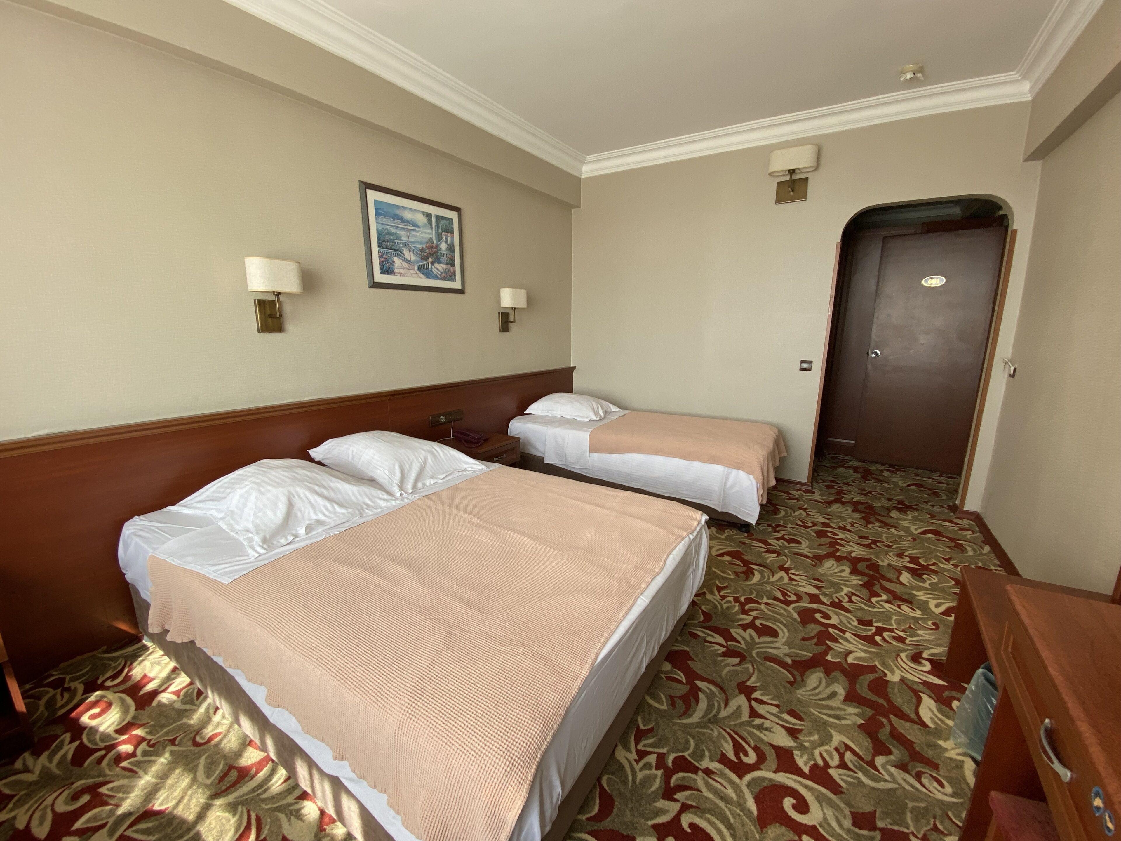 Hotel Monopol — Fotoğraflar 1